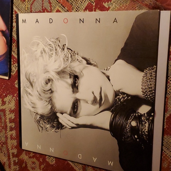 "4"Collection of Madonna Albums - Picture 4 of 11
